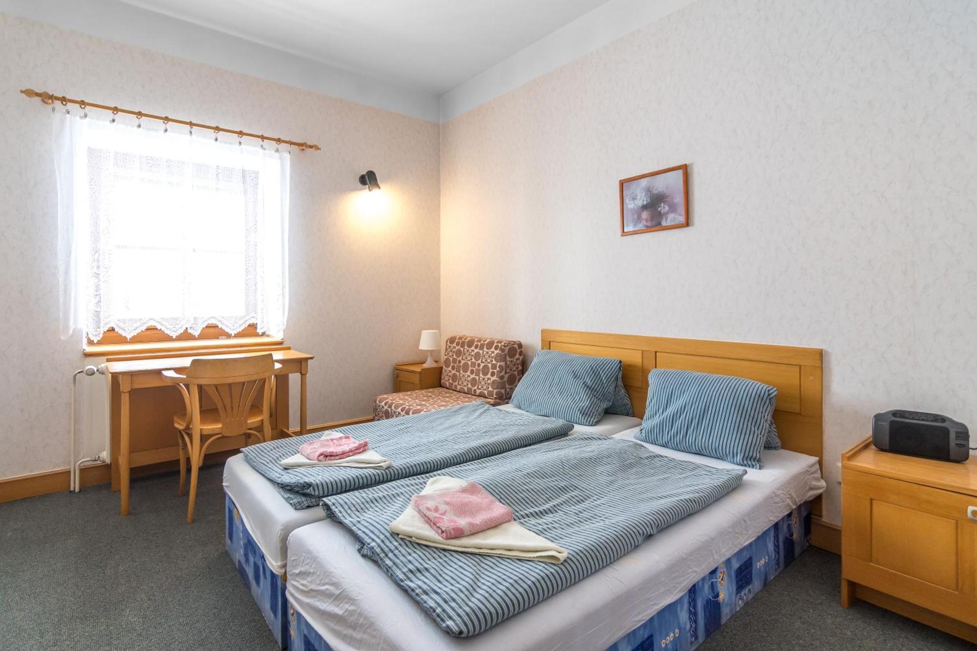 Mala Rennerovka Hotel Strážné Kültér fotó