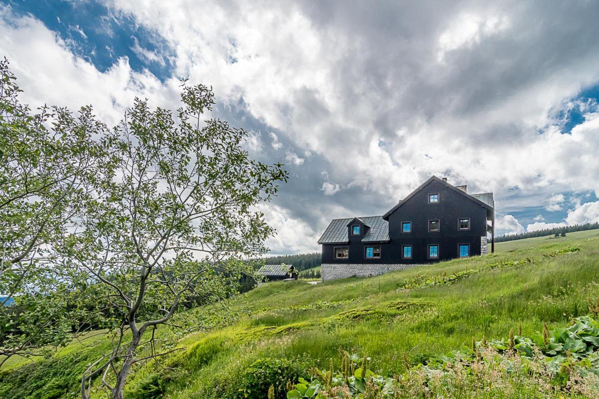 Mala Rennerovka Hotel Strážné Kültér fotó